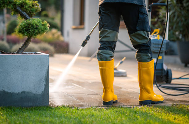 Best Commercial Pressure Washing  in Lake City, FL